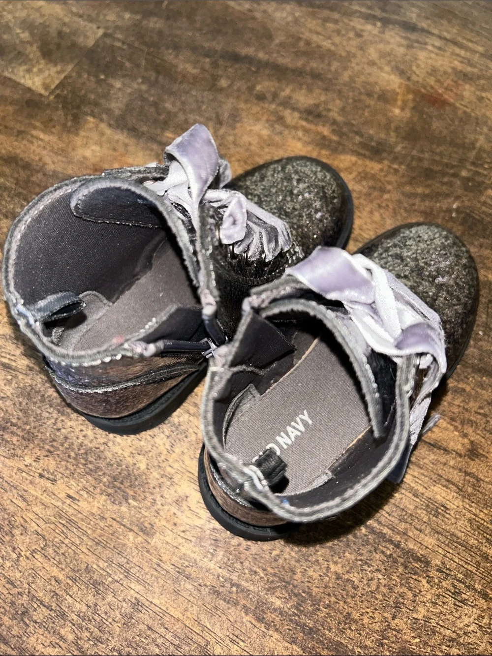 Old Navy Silver Glitter Lace-Up Kids Boots